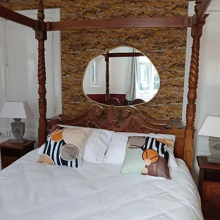 Caleche, Au Chateau Au Milieu D Un Bois En Baie De Somme