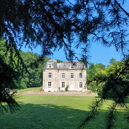 Caleche, Au Chateau Au Milieu D Un Bois En Baie De Somme Mons-Boubert
